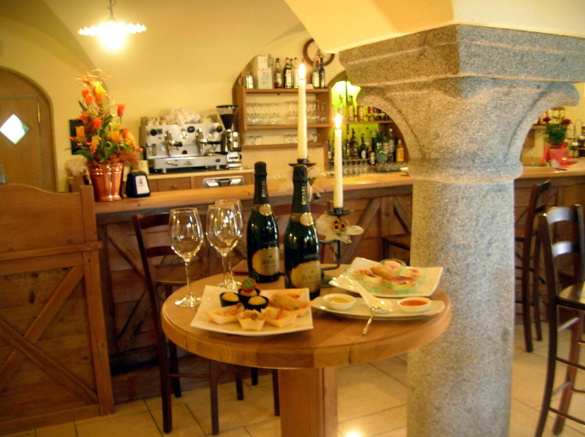 Locanda Borgo Chiese Castel Condino Экстерьер фото