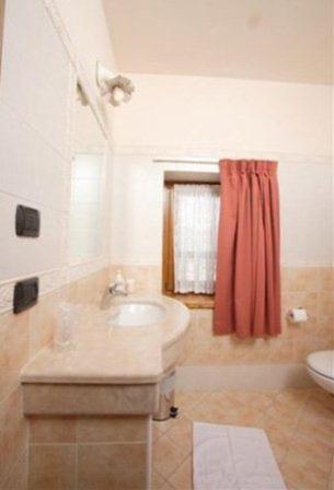Locanda Borgo Chiese Castel Condino Номер фото
